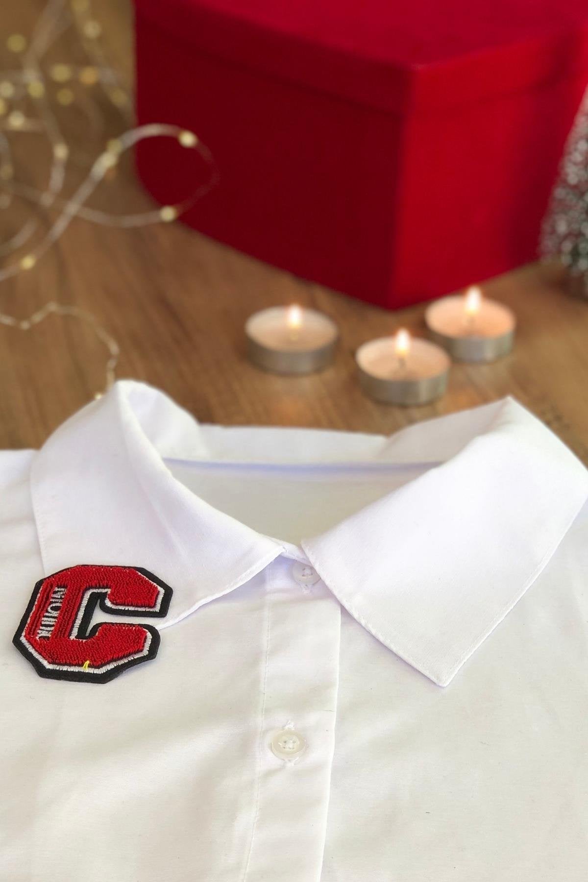 C Harf Detaylı Gömlek Yakası - Beyaz