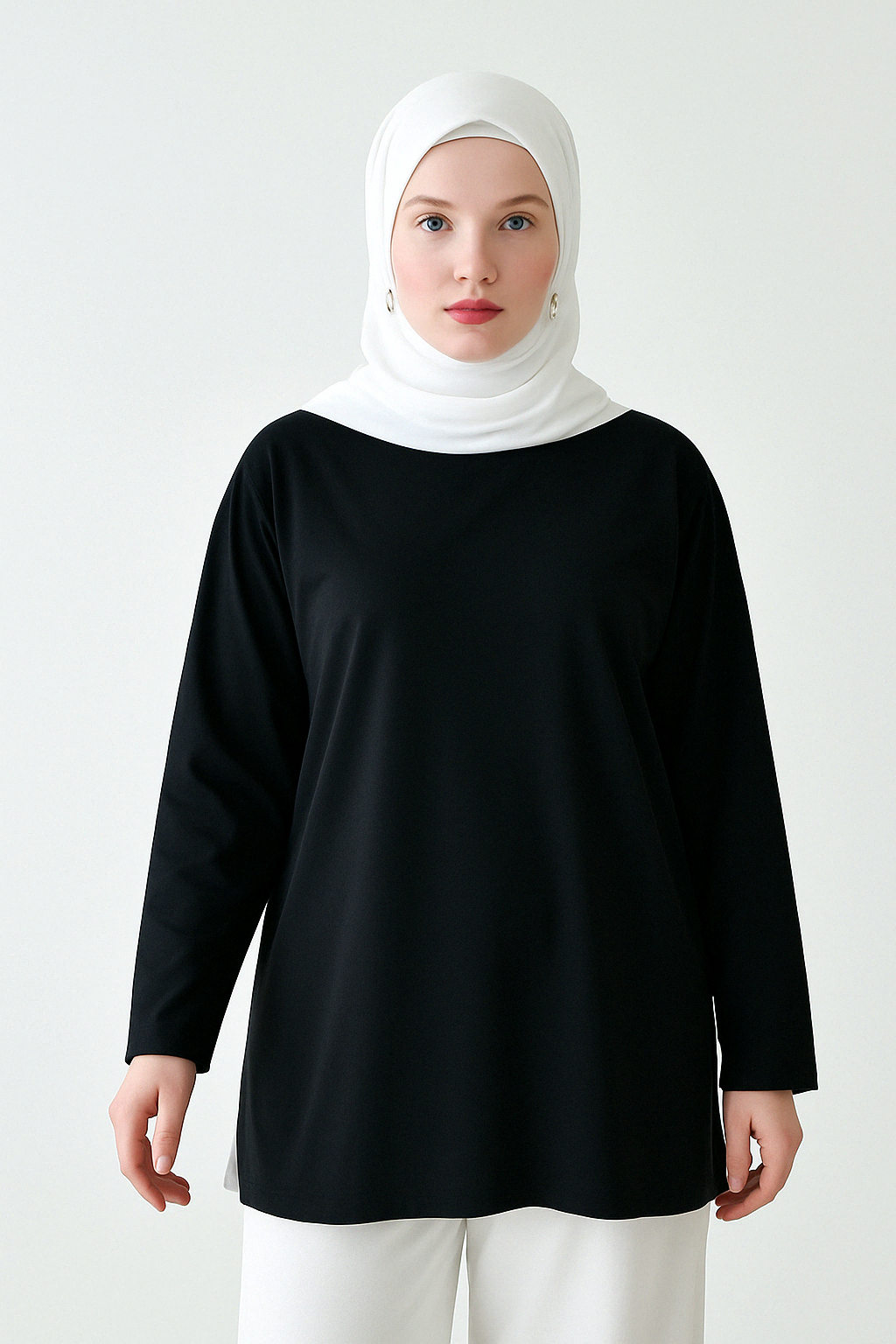Long-Sleeved Tunic (Bandana Included) - Black