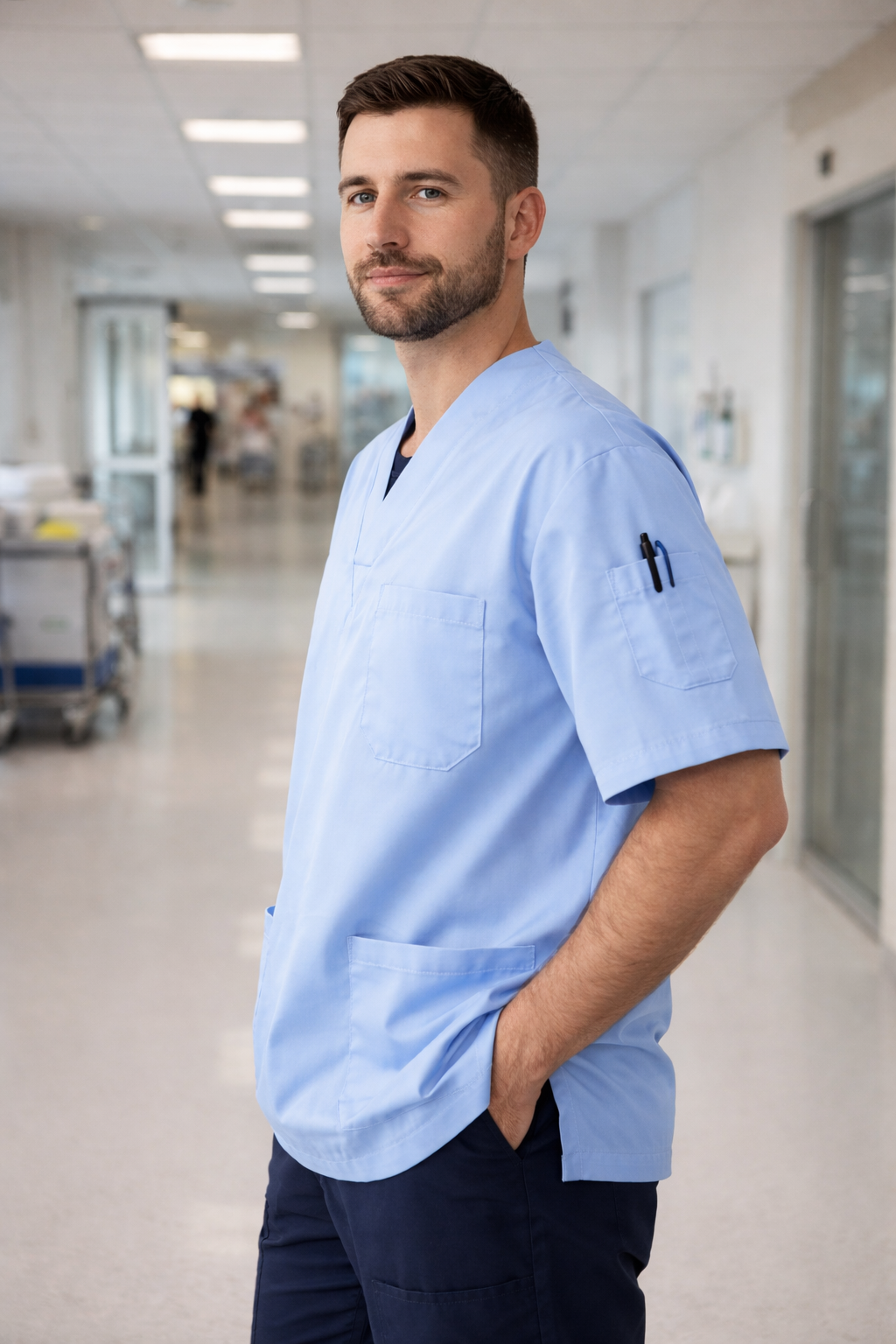 قميص تنظيف من قطعة واحدة - أسود