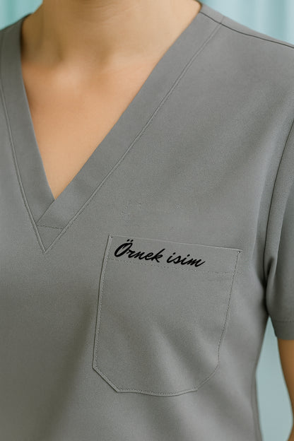 Kişiye Özel İsimli Tek Üst 4 Cepli Scrubs Forma - Gri
