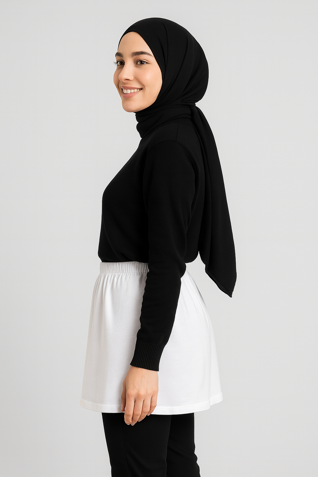 تنورة داخلية بفتحة - بيضاء