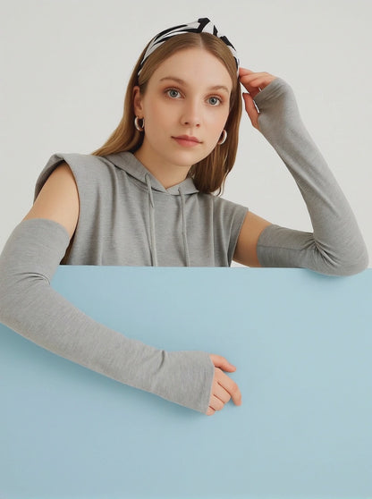 Parmak Detaylı Lastikli Kolluk - Gri