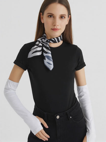 Parmak Detaylı Lastikli Kolluk - Beyaz