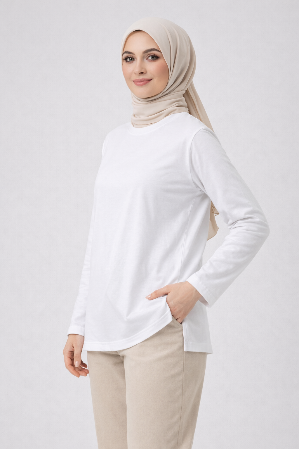 Long-Sleeved Tunic (Bandana Included) - White