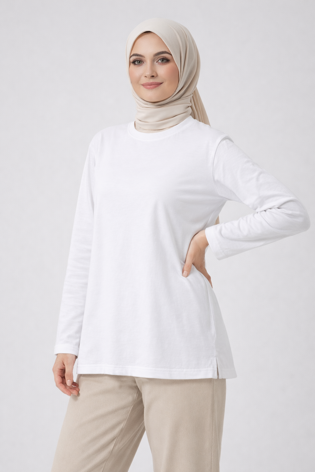 Long-Sleeved Tunic (Bandana Included) - White