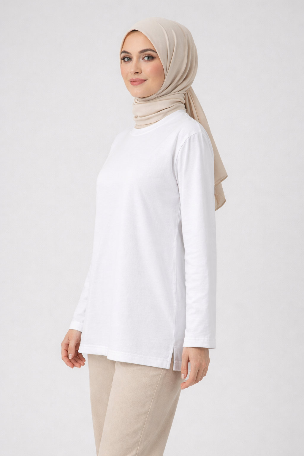 Long-Sleeved Tunic (Bandana Included) - White